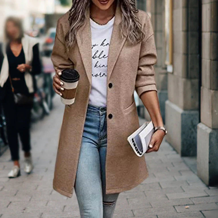 - Cappotto in lana da donna