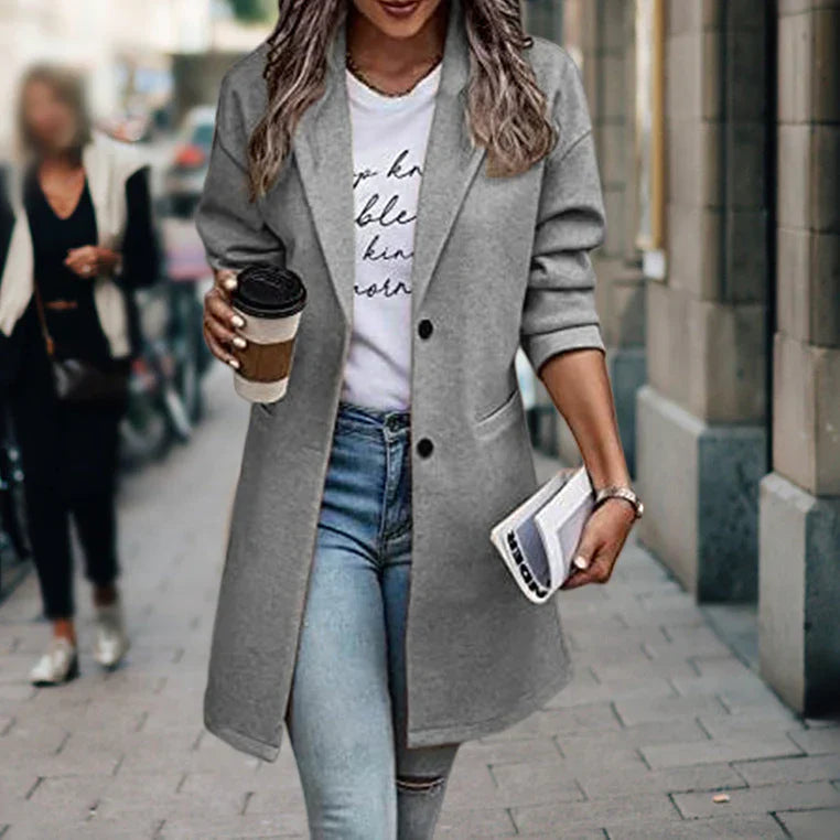 - Cappotto in lana da donna